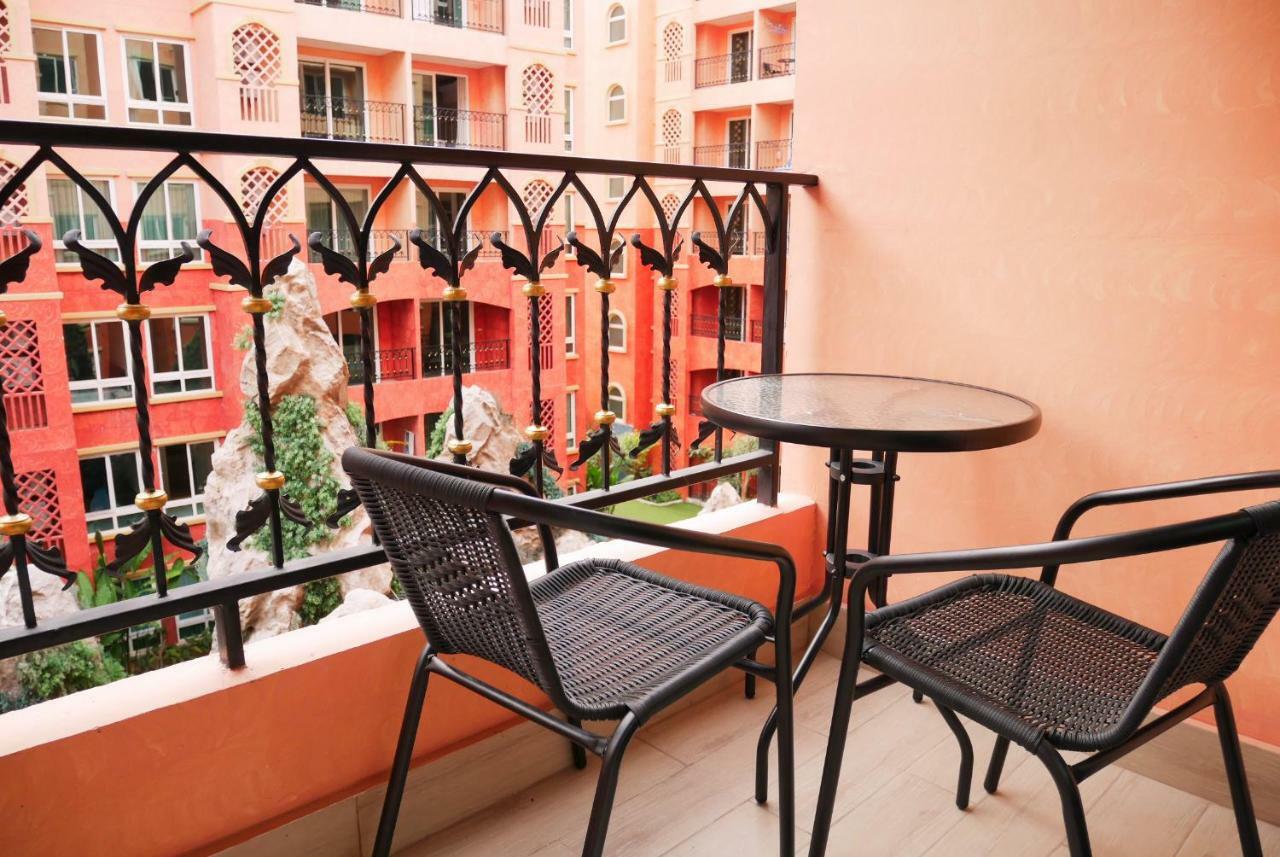 Seven Seas Resort Pattaya & Sofa Bed Jomtien Beach Εξωτερικό φωτογραφία