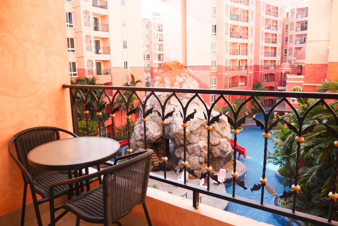 Seven Seas Resort Pattaya & Sofa Bed Jomtien Beach Εξωτερικό φωτογραφία